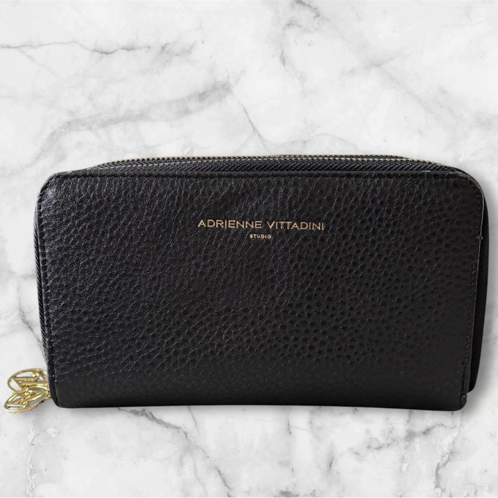Adrienne Vittadini Black Faux Leather Wallet Organizer